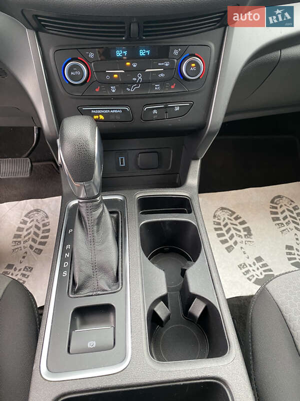 Позашляховик / Кросовер Ford Escape 2018 в Львові