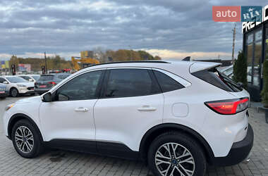 Позашляховик / Кросовер Ford Escape 2019 в  фото 15 Позашляховик / Кросовер Ford Escape 2019 в