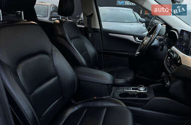 Позашляховик / Кросовер Ford Escape 2019 в  фото 41 Позашляховик / Кросовер Ford Escape 2019 в