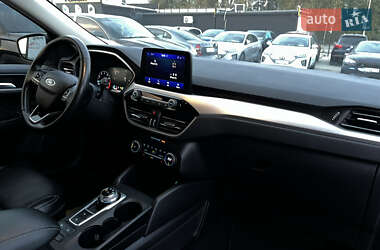 Позашляховик / Кросовер Ford Escape 2019 в  фото 42 Позашляховик / Кросовер Ford Escape 2019 в