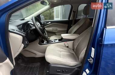 Внедорожник / Кроссовер Ford Escape 2018 в 