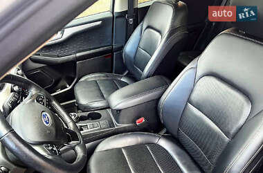 Внедорожник / Кроссовер Ford Escape 2020 в 