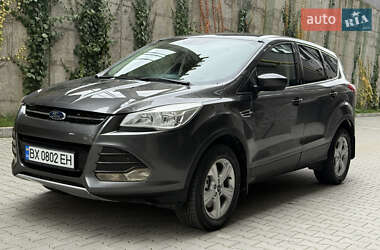 Внедорожник / Кроссовер Ford Escape 2016 в Хмельницком
