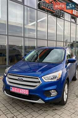 Позашляховик / Кросовер Ford Escape 2017 в Ужгороді