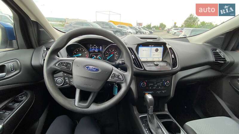 Позашляховик / Кросовер Ford Escape 2017 в Ужгороді