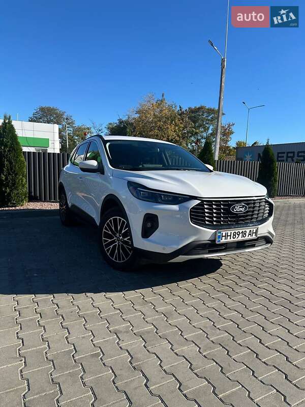 Внедорожник / Кроссовер Ford Escape 2023 в Одессе