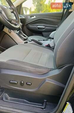 Внедорожник / Кроссовер Ford Escape 2015 в Чернигове
