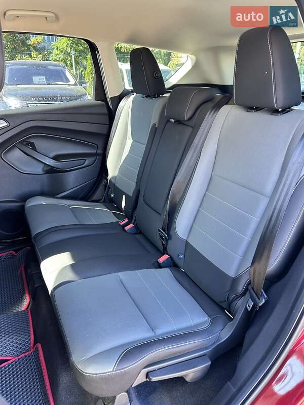 Внедорожник / Кроссовер Ford Escape 2015 в Сумах