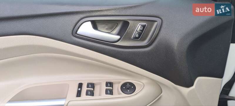 Внедорожник / Кроссовер Ford Escape 2014 в Радехове