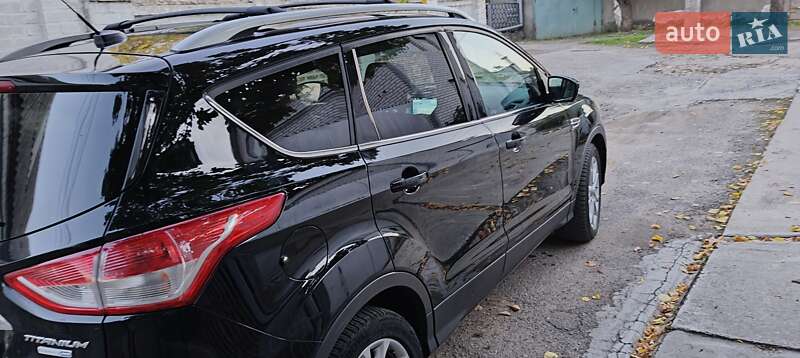 Внедорожник / Кроссовер Ford Escape 2015 в Николаеве