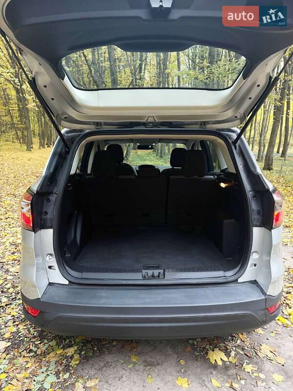 Внедорожник / Кроссовер Ford Escape 2018 в Остроге фото 18 Внедорожник / Кроссовер Ford Escape 2018 в Остроге