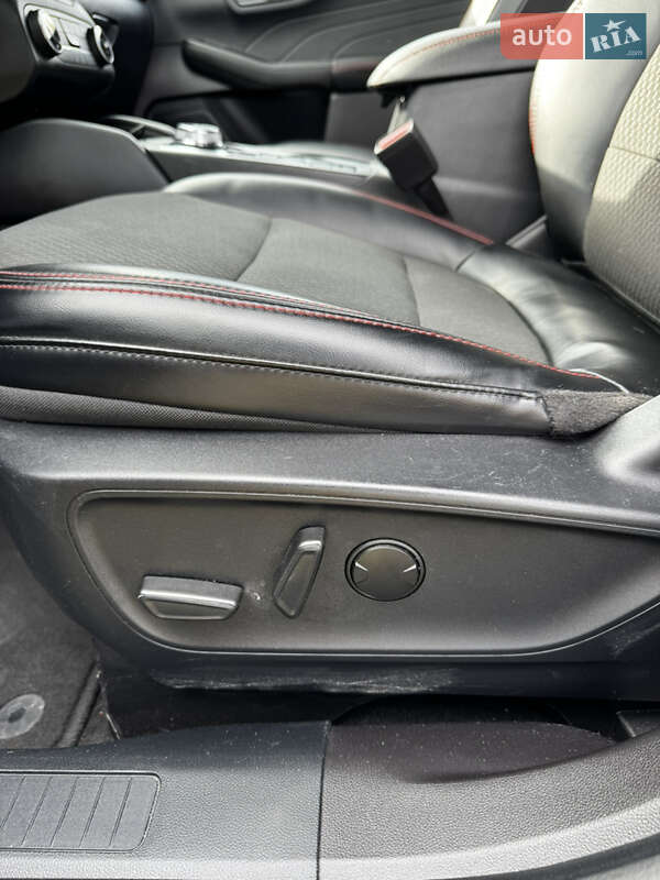 Внедорожник / Кроссовер Ford Escape 2023 в Золочеве фото 10 Внедорожник / Кроссовер Ford Escape 2023 в Золочеве