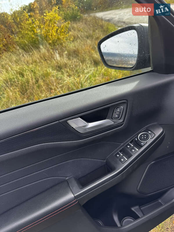 Внедорожник / Кроссовер Ford Escape 2023 в Золочеве фото 12 Внедорожник / Кроссовер Ford Escape 2023 в Золочеве