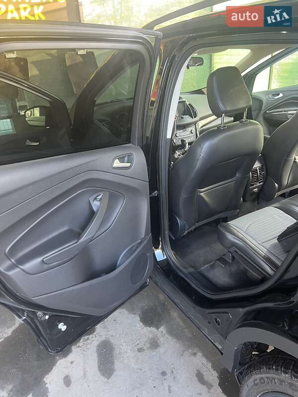 Позашляховик / Кросовер Ford Escape 2018 в Одесі