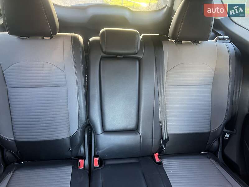 Позашляховик / Кросовер Ford Escape 2018 в Одесі