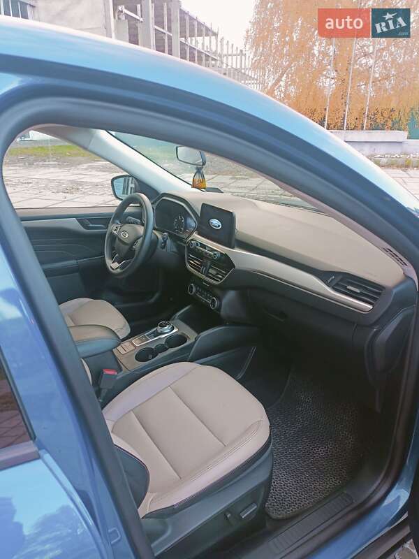 Внедорожник / Кроссовер Ford Escape 2022 в Львове