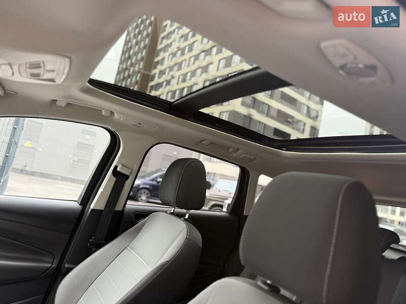 Внедорожник / Кроссовер Ford Escape 2015 в Киеве фото 32 Внедорожник / Кроссовер Ford Escape 2015 в Киеве