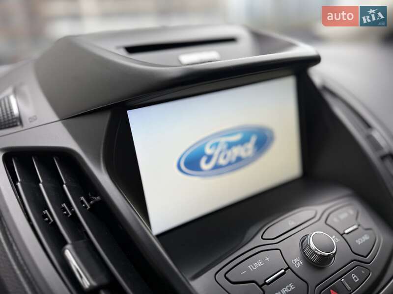 Внедорожник / Кроссовер Ford Escape 2015 в Киеве фото 36 Внедорожник / Кроссовер Ford Escape 2015 в Киеве