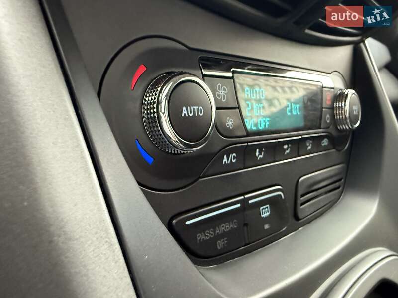 Внедорожник / Кроссовер Ford Escape 2015 в Киеве фото 43 Внедорожник / Кроссовер Ford Escape 2015 в Киеве