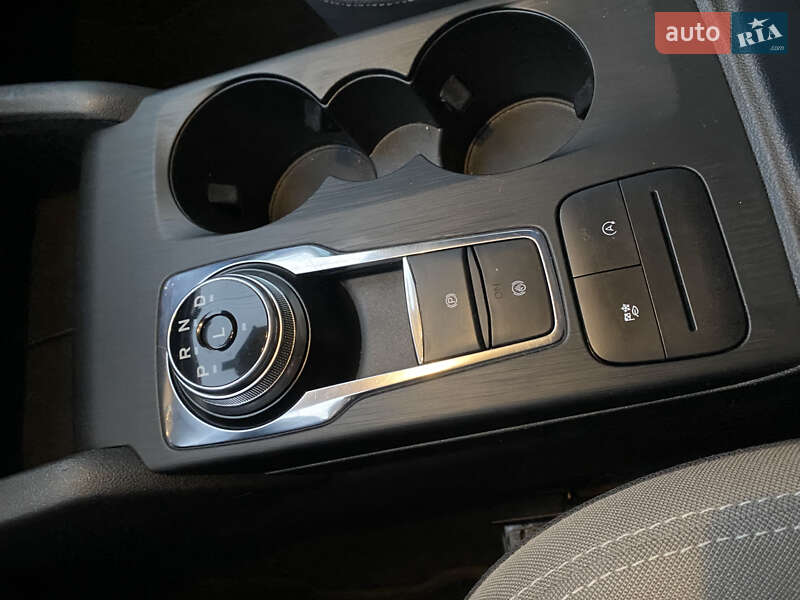 Позашляховик / Кросовер Ford Escape 2019 в Києві