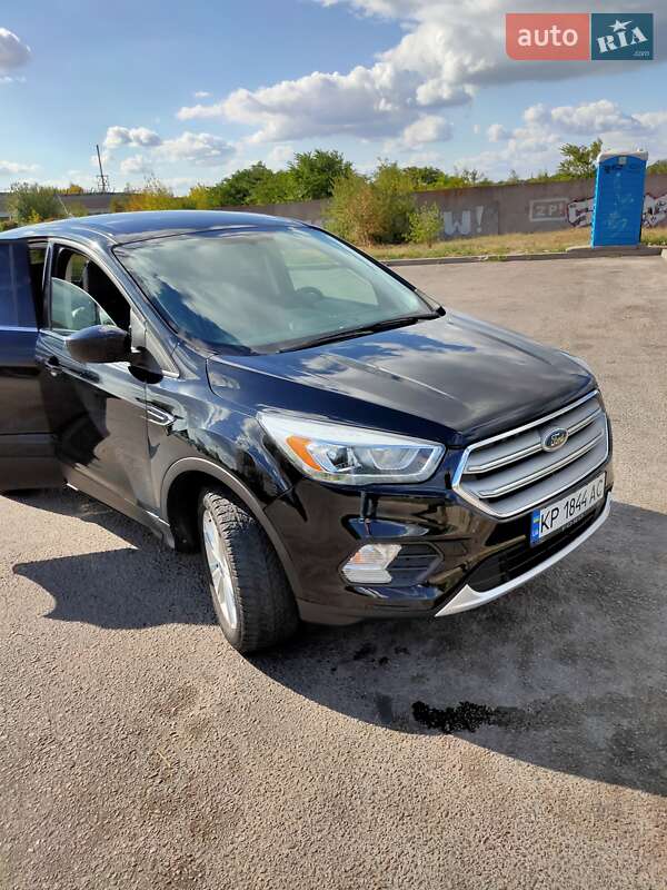 Позашляховик / Кросовер Ford Escape 2018 в Запоріжжі