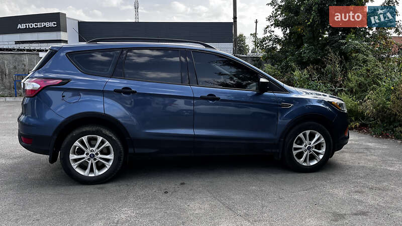 Позашляховик / Кросовер Ford Escape 2017 в Чернігові фото 6 Позашляховик / Кросовер Ford Escape 2017 в Чернігові