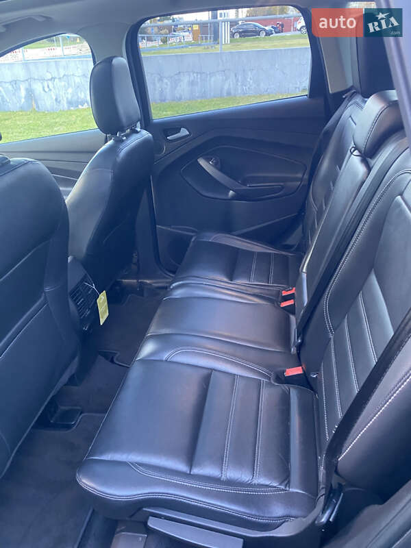 Позашляховик / Кросовер Ford Escape 2018 в Львові