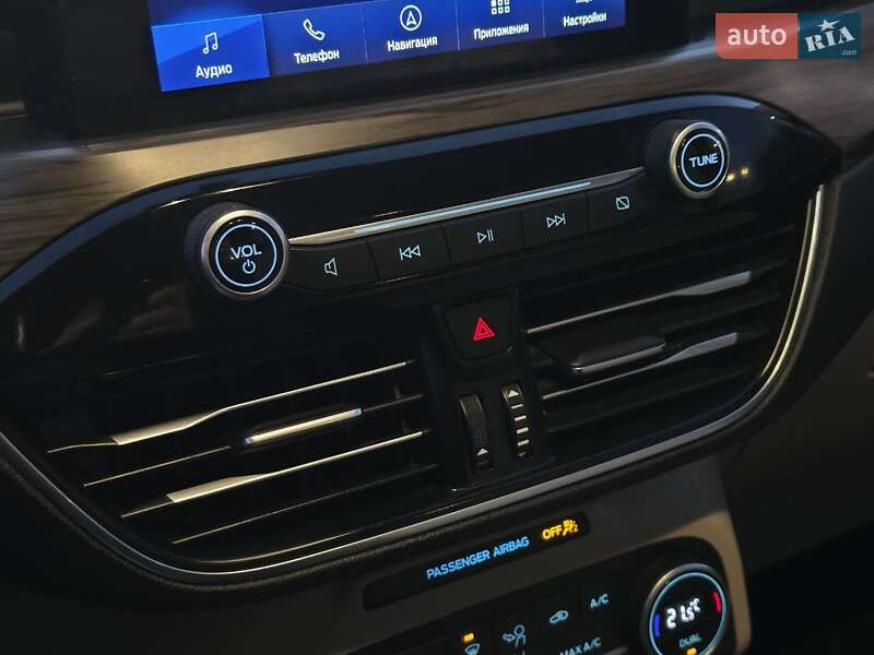 Позашляховик / Кросовер Ford Escape 2020 в Тернополі фото 43 Позашляховик / Кросовер Ford Escape 2020 в Тернополі