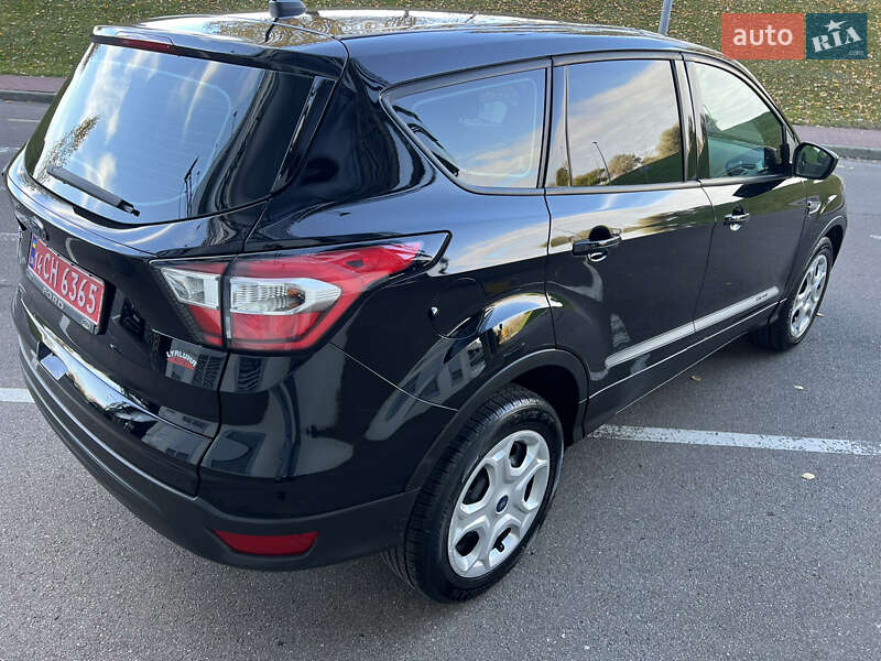 Внедорожник / Кроссовер Ford Escape 2017 в Киеве