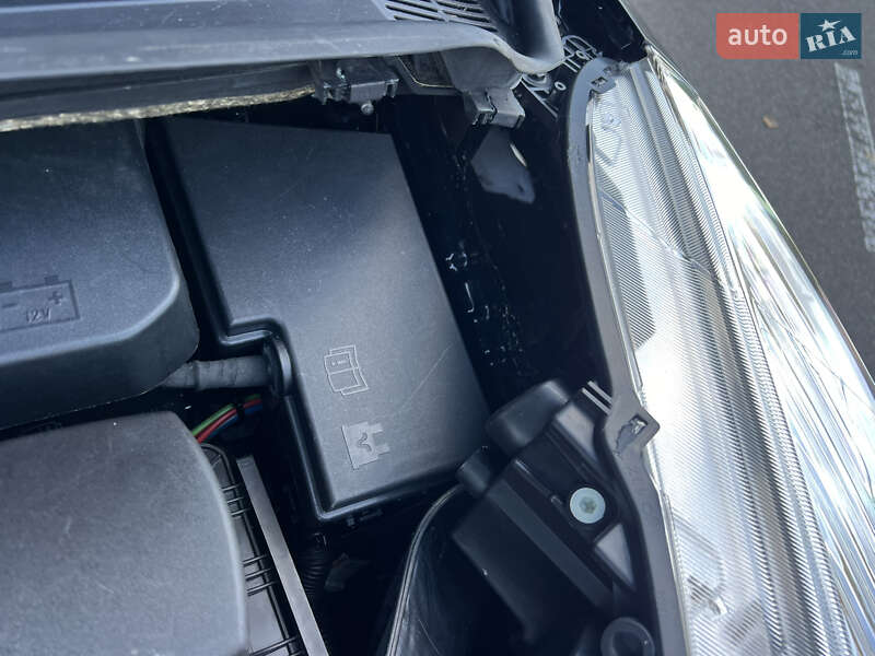 Внедорожник / Кроссовер Ford Escape 2017 в Киеве