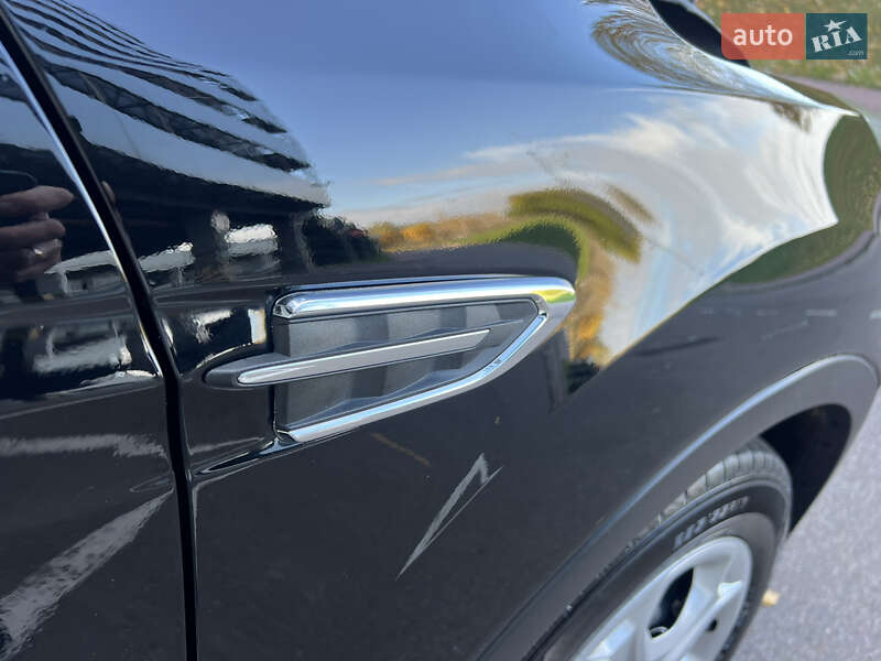 Внедорожник / Кроссовер Ford Escape 2017 в Киеве