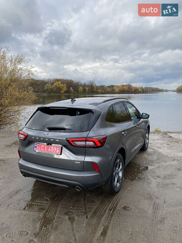 Внедорожник / Кроссовер Ford Escape 2023 в Киеве