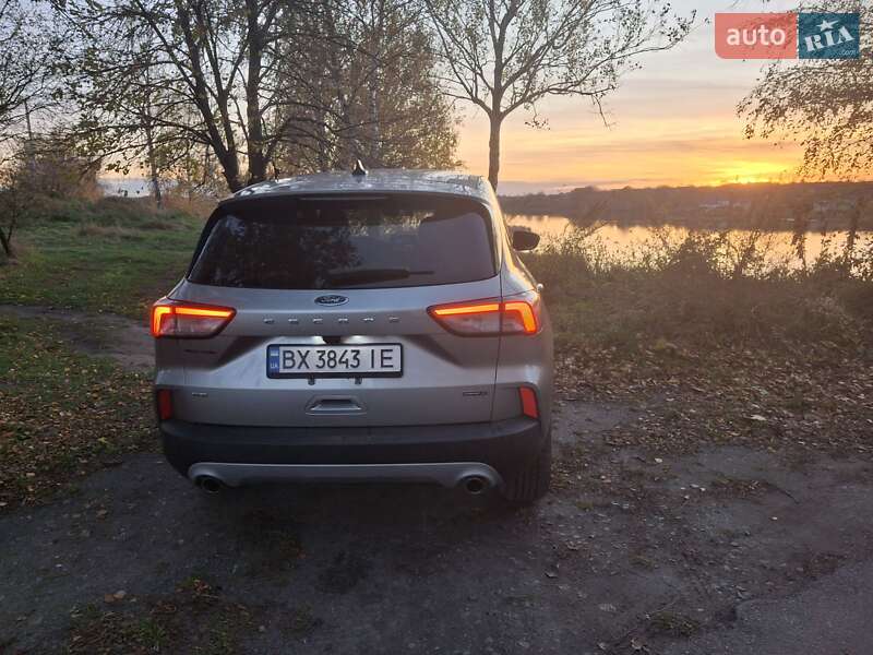 Внедорожник / Кроссовер Ford Escape 2022 в Изяславе