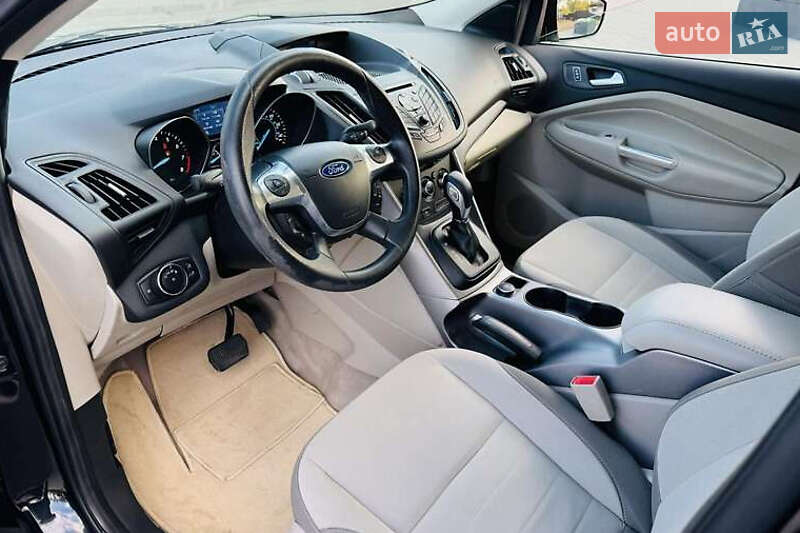 Позашляховик / Кросовер Ford Escape 2014 в Ужгороді фото 17 Позашляховик / Кросовер Ford Escape 2014 в Ужгороді