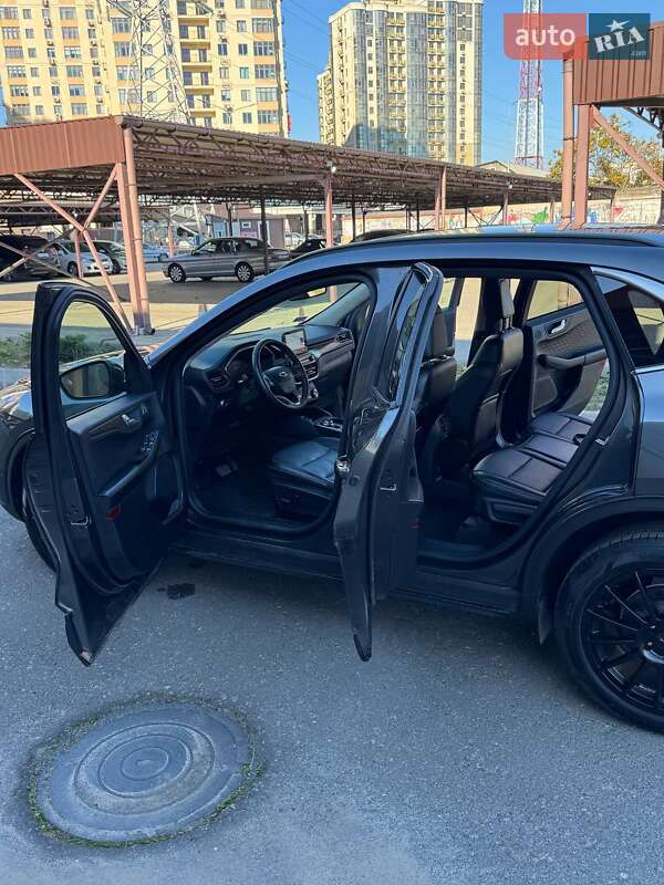 Позашляховик / Кросовер Ford Escape 2020 в Одесі