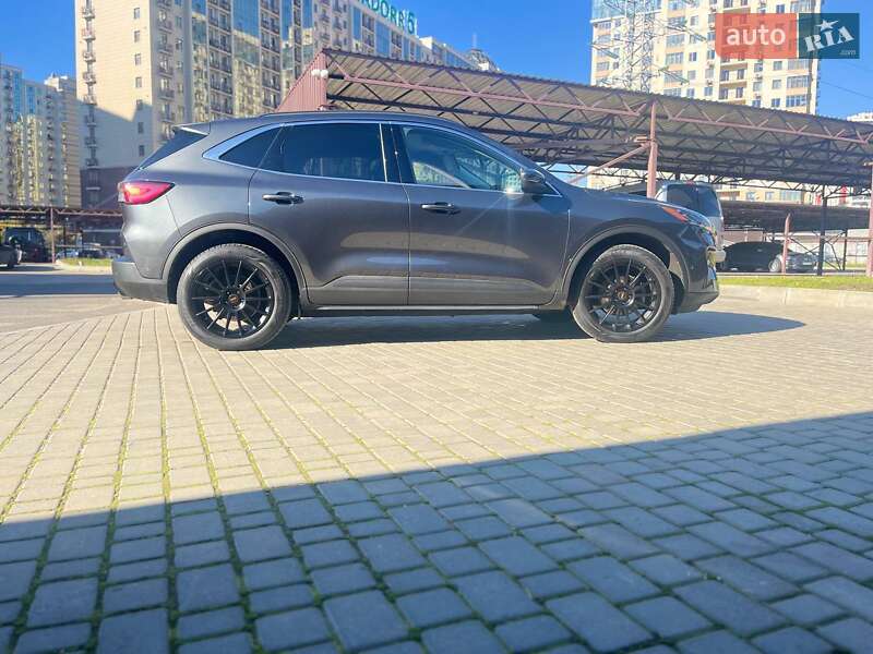 Позашляховик / Кросовер Ford Escape 2020 в Одесі