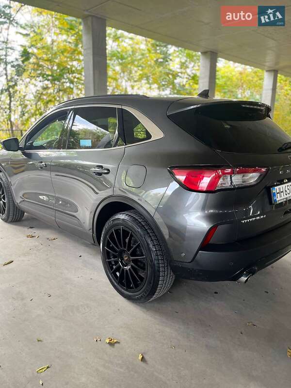 Позашляховик / Кросовер Ford Escape 2020 в Одесі