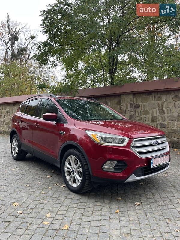 Позашляховик / Кросовер Ford Escape 2017 в Чернівцях фото 3 Позашляховик / Кросовер Ford Escape 2017 в Чернівцях