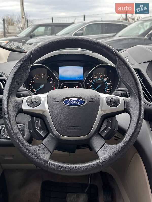 Внедорожник / Кроссовер Ford Escape 2015 в Львове
