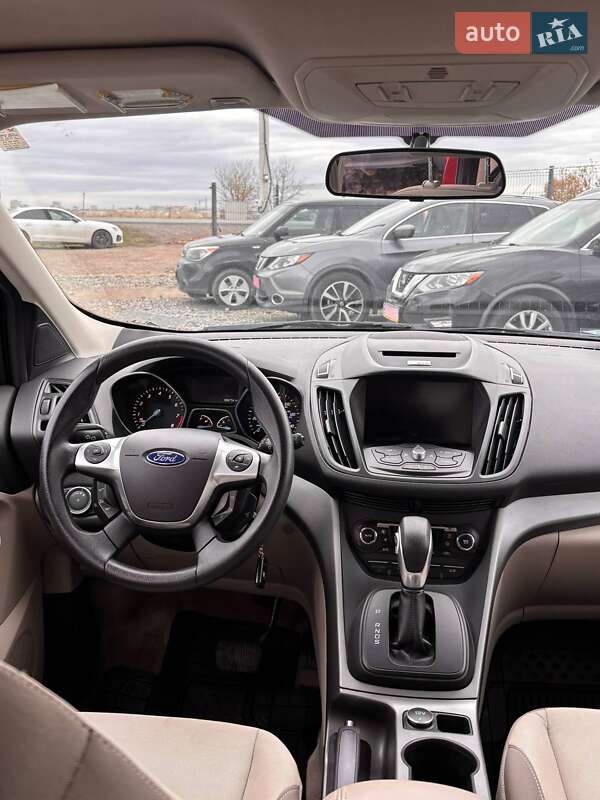 Внедорожник / Кроссовер Ford Escape 2015 в Львове