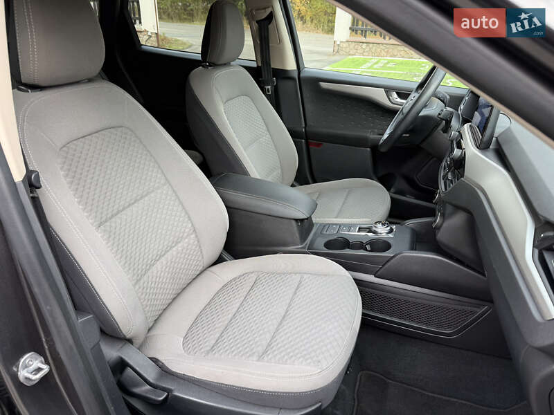 Внедорожник / Кроссовер Ford Escape 2020 в Киеве фото 36 Внедорожник / Кроссовер Ford Escape 2020 в Киеве