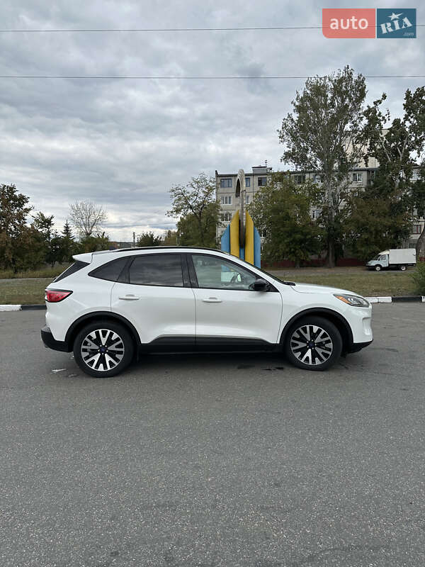 Внедорожник / Кроссовер Ford Escape 2020 в Харькове