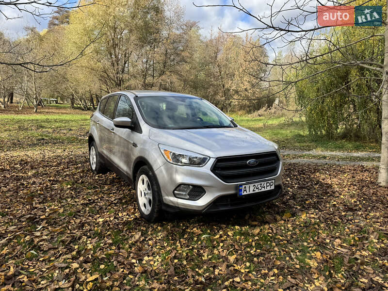 Внедорожник / Кроссовер Ford Escape 2017 в Белой Церкви