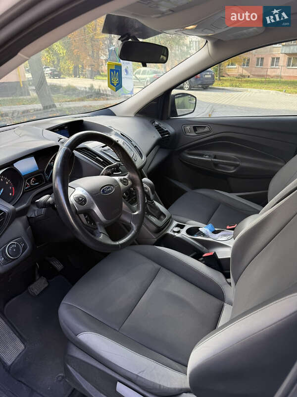 Внедорожник / Кроссовер Ford Escape 2015 в Тернополе фото 4 Внедорожник / Кроссовер Ford Escape 2015 в Тернополе