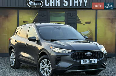 Внедорожник / Кроссовер Ford Escape 2023 в Стрые