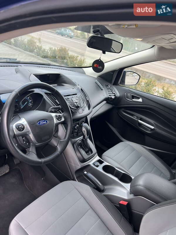 Позашляховик / Кросовер Ford Escape 2016 в Житомирі