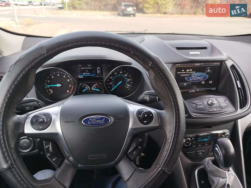 Внедорожник / Кроссовер Ford Escape 2013 в Киеве