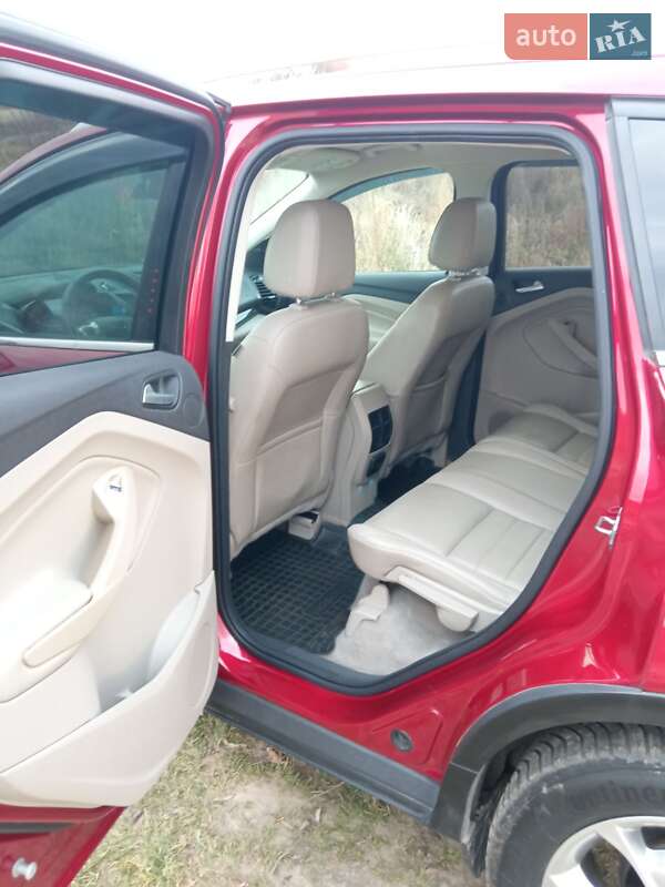 Внедорожник / Кроссовер Ford Escape 2015 в Львове