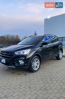 Позашляховик / Кросовер Ford Escape 2019 в Рівному