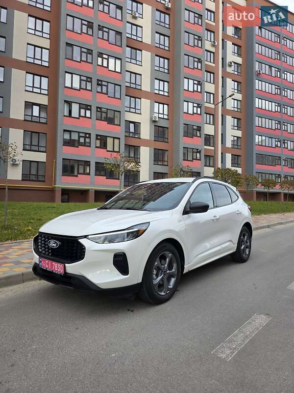 Позашляховик / Кросовер Ford Escape 2024 в Тернополі